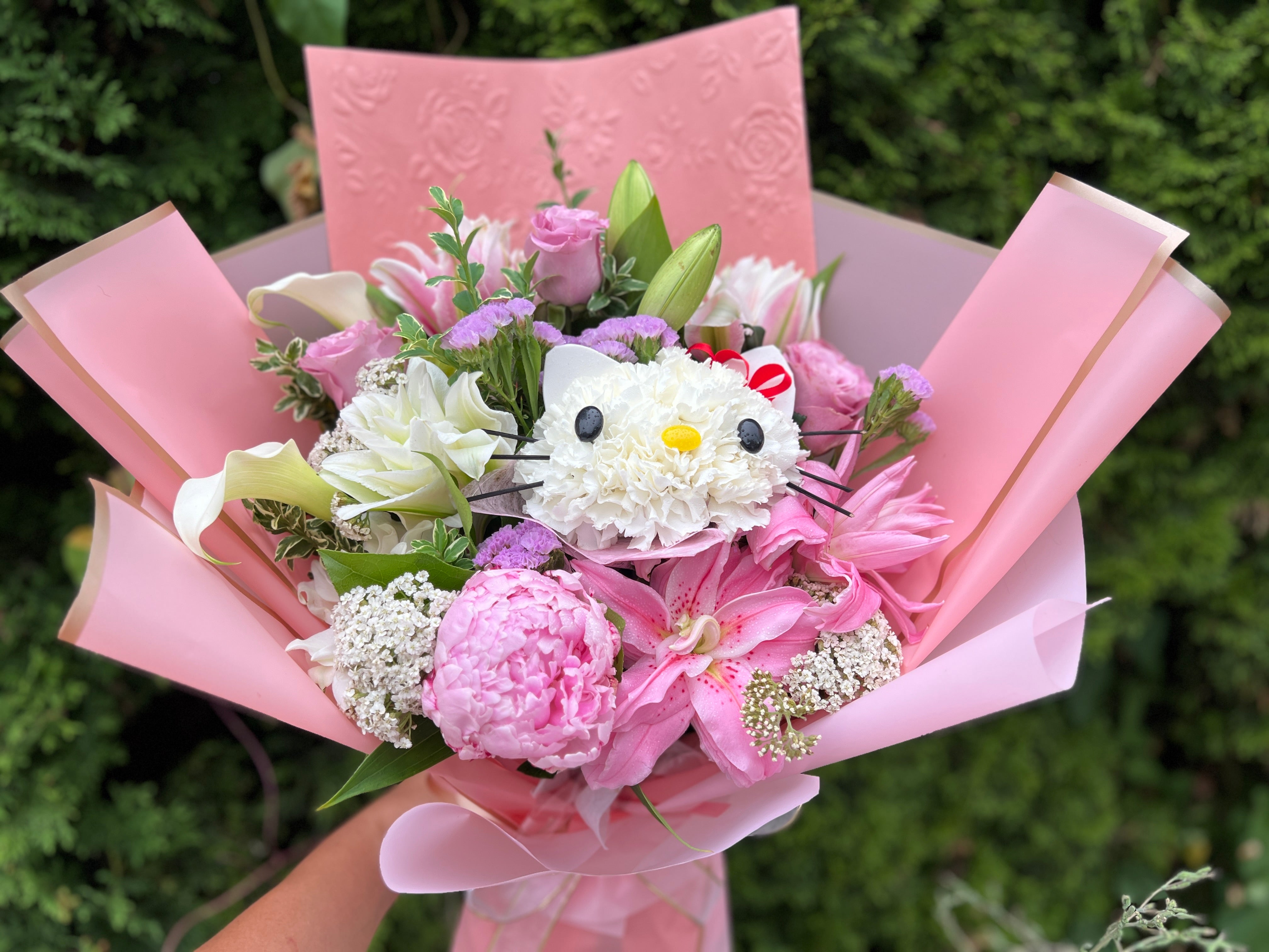 Hello Kitty Arrangement